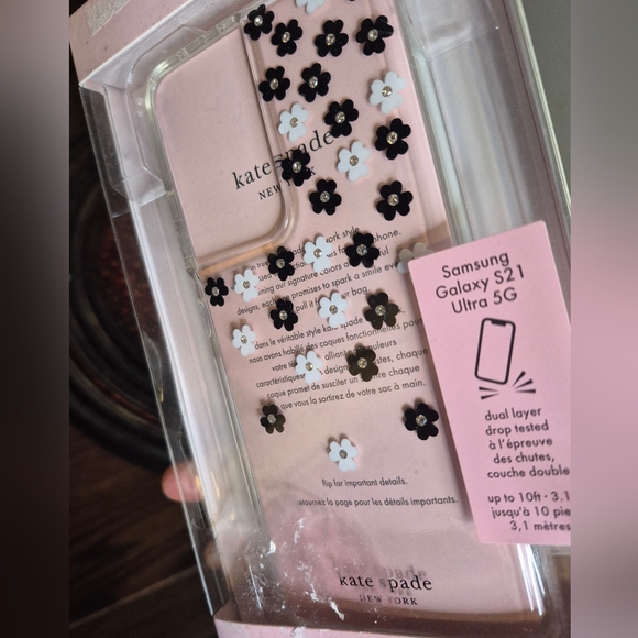 Kate Spade Samsung Protective Hardshell - Picture 5 of 7